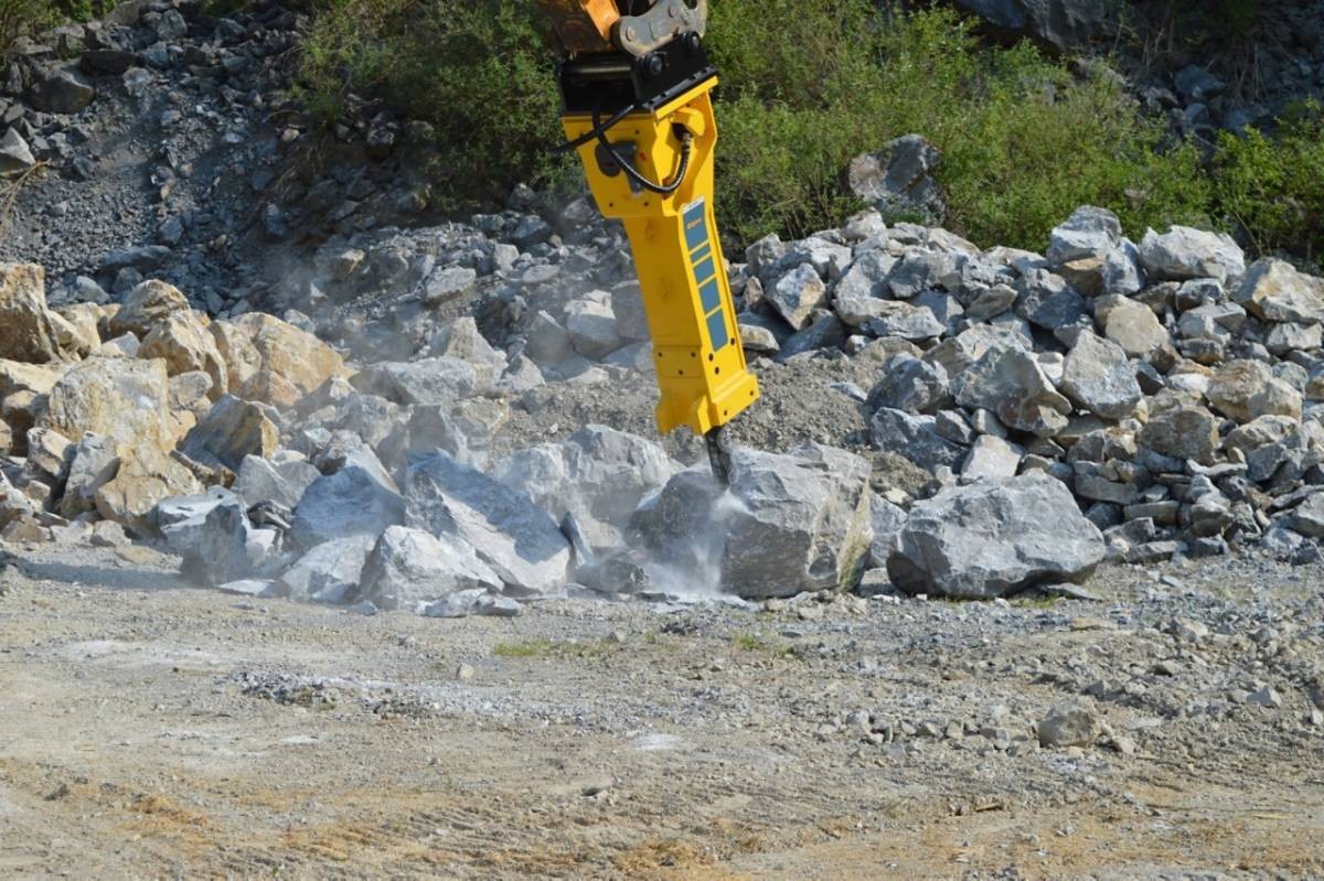 hidraulicni cekic hb 2000 epiroc